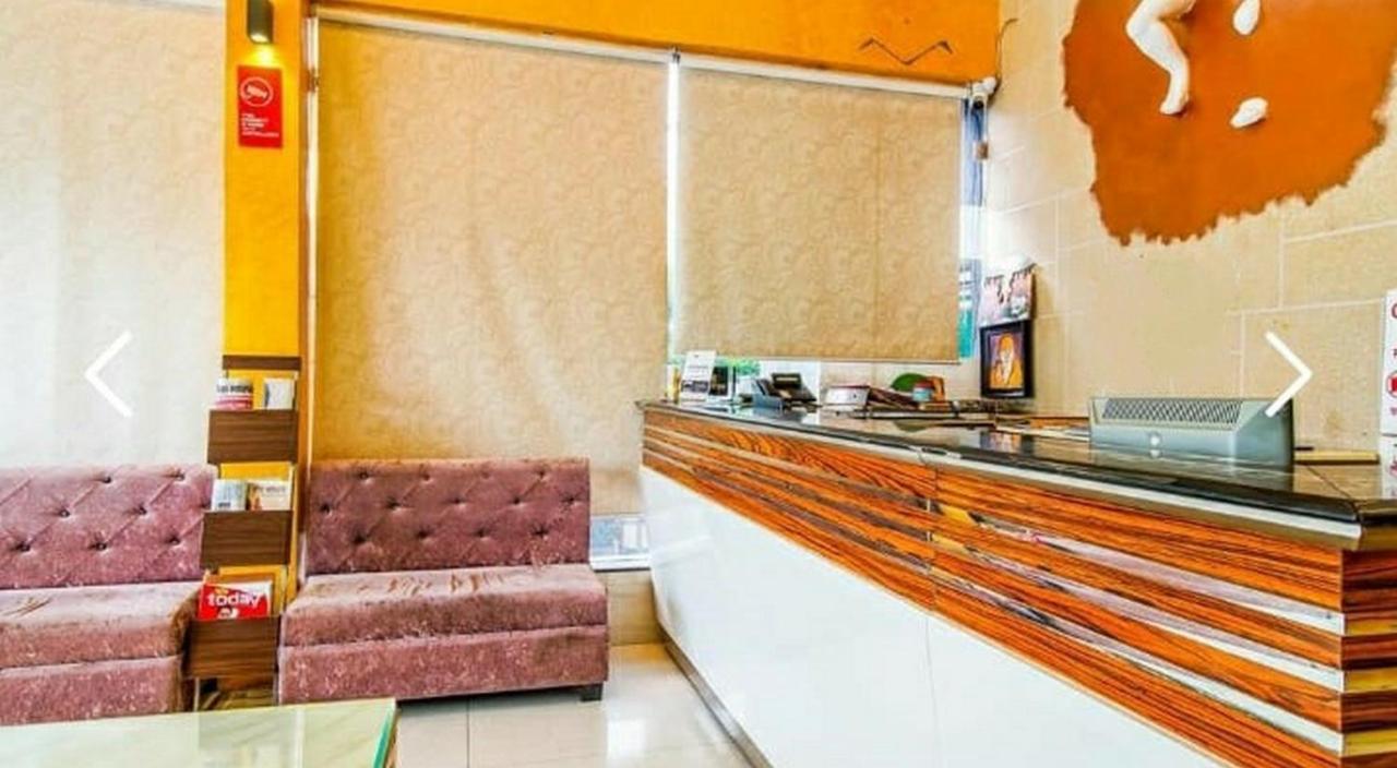 Hotel Eleven Heights ,ボーパール エクステリア 写真